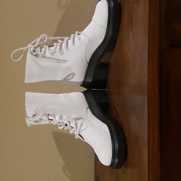 Stuart boots - Picture 5 of 9